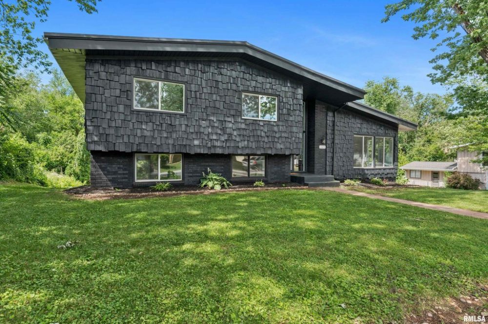 a6f30ad4-4ee1-4d96-94f2-6573f81843ce